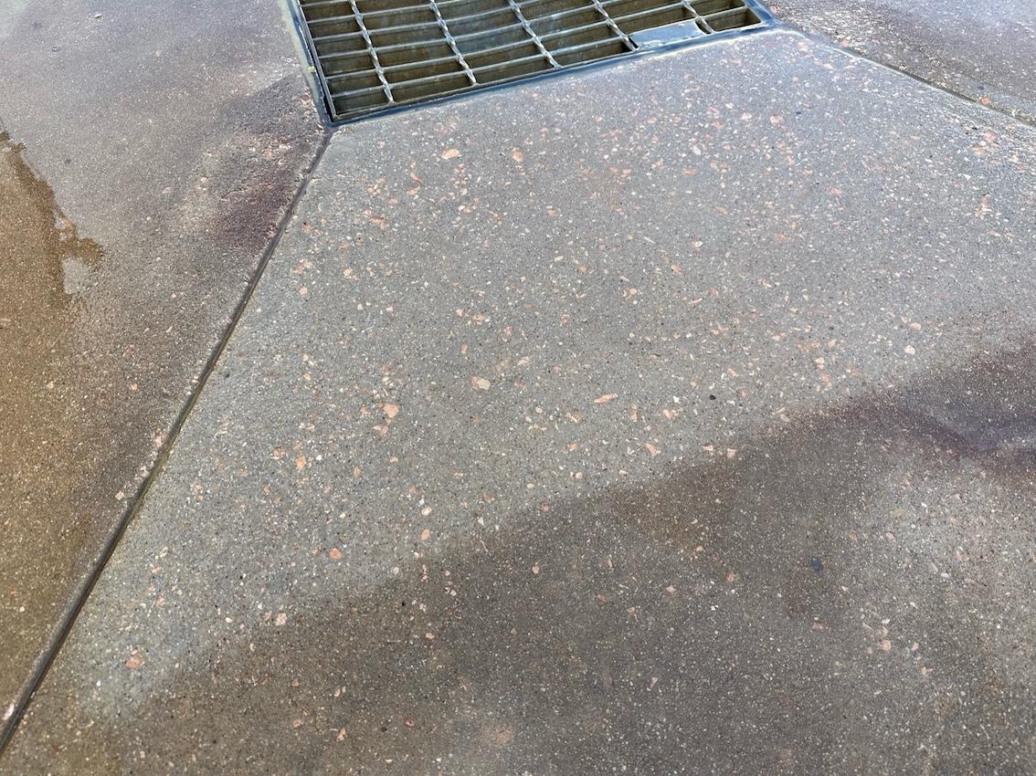 Gallery image 3 - /SA Regional Line Marking/Dustless Blasting/dustless_blasting_5124.jpeg