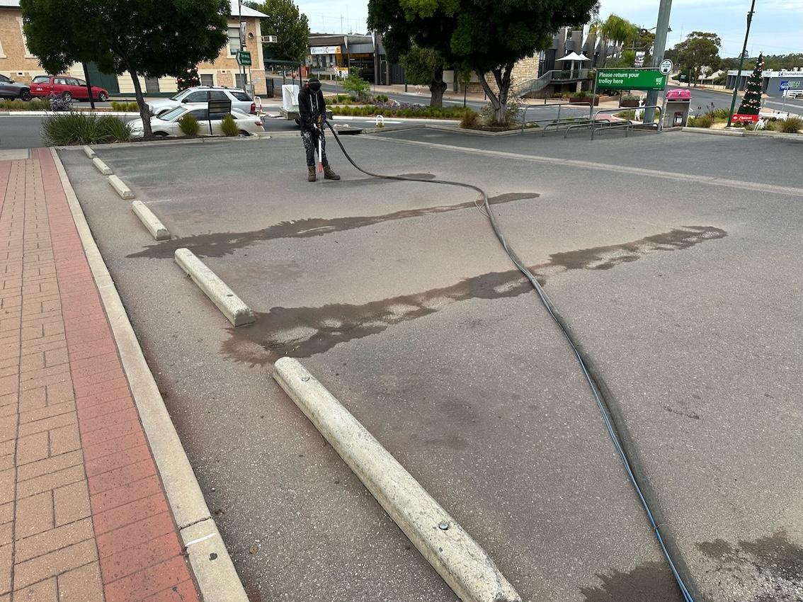 Gallery image 16 - /SA Regional Line Marking/Dustless Blasting/dustless_blasting_6906.jpeg
