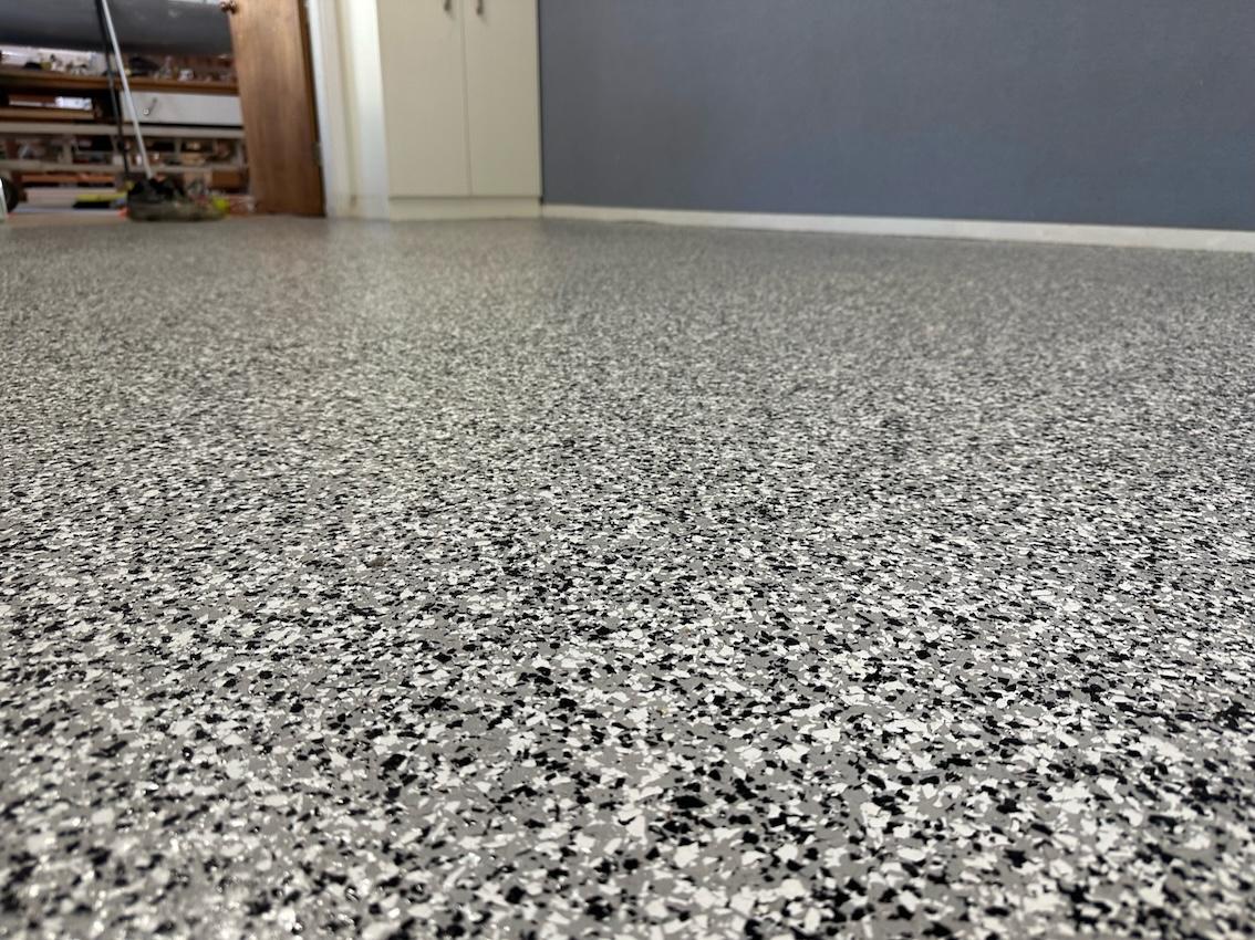 Gallery image 12 - /SA Regional Line Marking/Flake floor and grinding/flake_floor_and_grinding_9032.jpeg