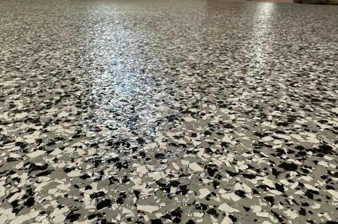 Flake Floors & Grinding - image