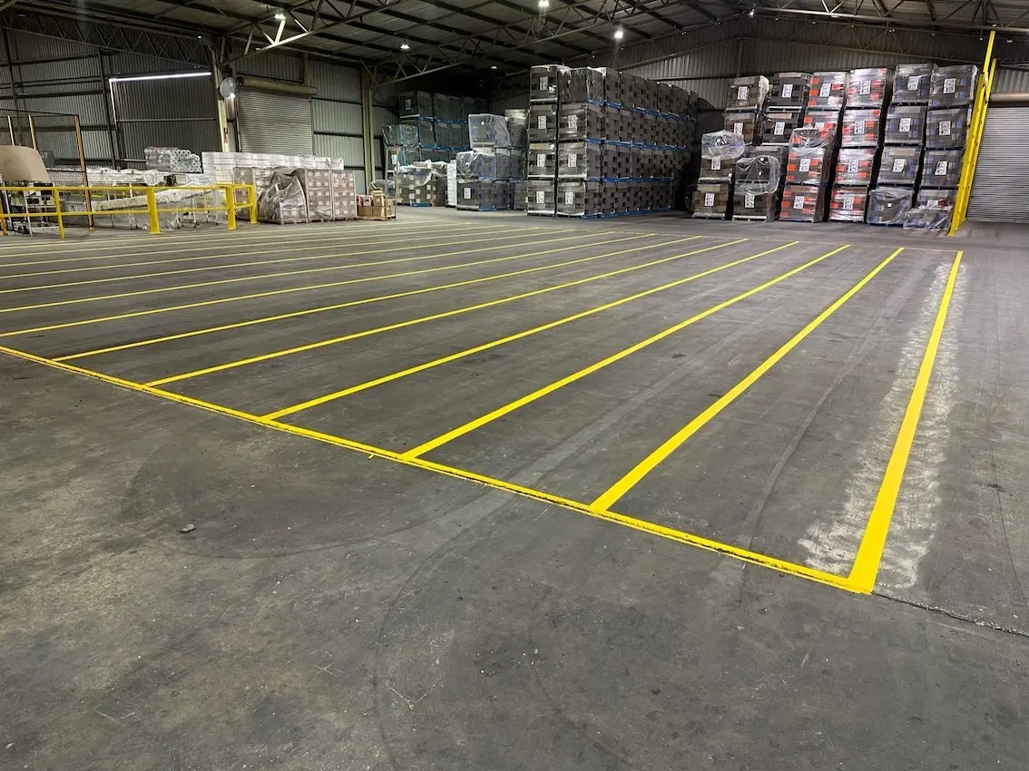 Gallery image 2 - /SA Regional Line Marking/Line Marking/line_marking_8460.webp