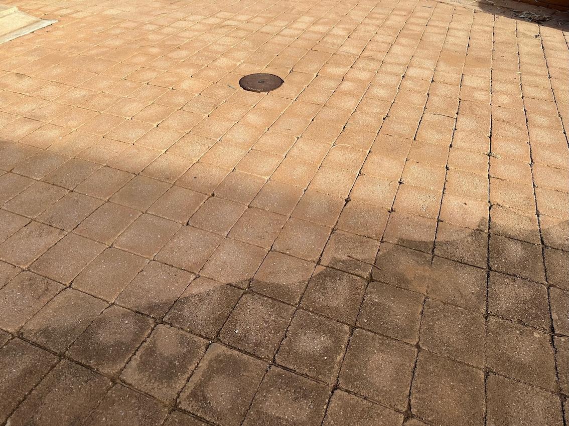 Gallery image 3 - /SA Regional Line Marking/Pressure Washing/pressure_washing_4453.jpeg