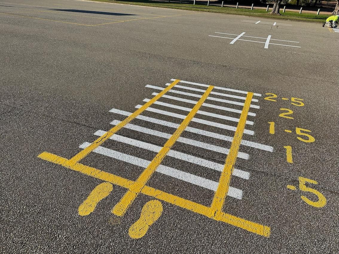 Gallery image 3 - /SA Regional Line Marking/Sporting Courts and Games/line_marking_5211.jpeg